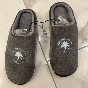 Gray Men’s Slip-On Plush Slippers